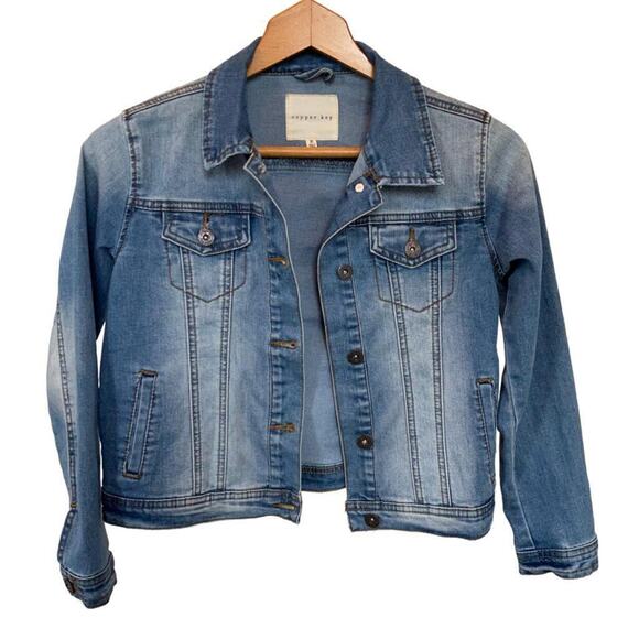 NWOT Girls Medium Copper Key Blue Denim Light Wash Jean Jacket